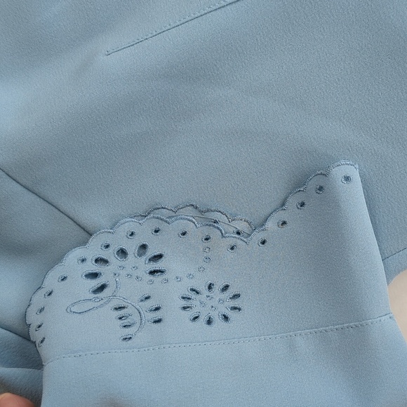 Covington Floral Embroidered Button Down Blouse LARGE 14-16 Blue Eyelet Trim - Picture 10 of 15